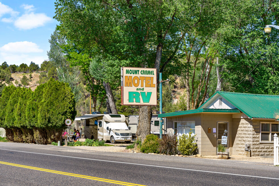 Mount Carmel Motel & RV Park Lodging Near Zion National Park